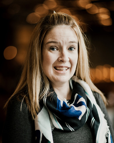 Erin Brophy headshot